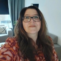 Nicole Van Ottele