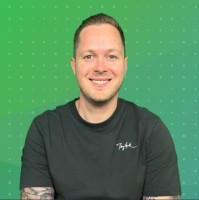 Mikki Møller-Iversen