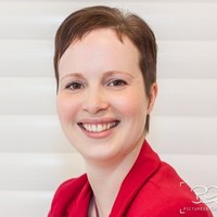 Elaine Ernst - Contentmanager En Redacteur