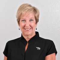 Vivian L Landrum