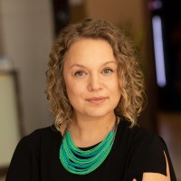 Kayla Evans, Mba