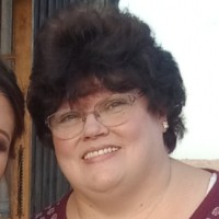 Vickie Flora