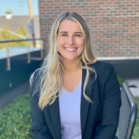 Shelby Smits, Mba