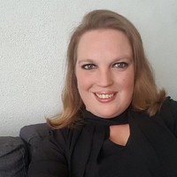 Renske Van Raam