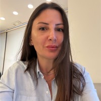 Ece Özer