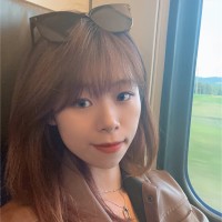 Lottie Zhong