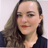 Stephanie Souza Naves