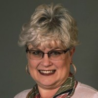 Leslie Tucker