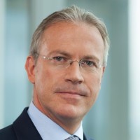 Dr. Christian Remaklus