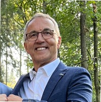 S. Dudek