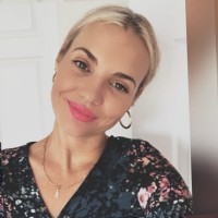 Tania Holl