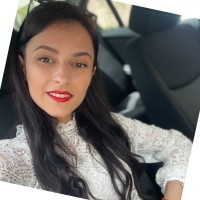 Laura Pop