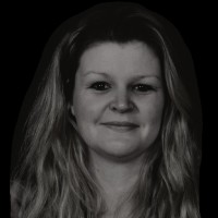 Sharon Petri - van der Peet