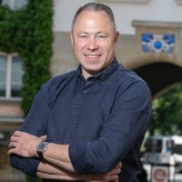 Dr. Philipp Gut