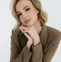 Julia Armer