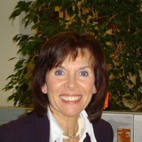 Pauline Dixon