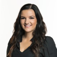 Eszter Bakos