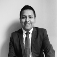 Víctor M. Ortiz