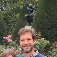 Mauricio Tena