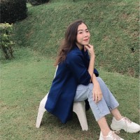 Adelia Sastra