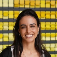 Manuela V.
