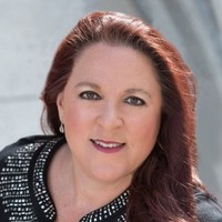 Dr. Liana Valente