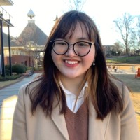 Helen Le