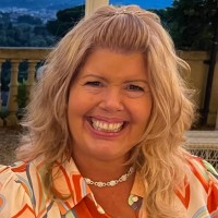 Linda Hoffman, Cebs