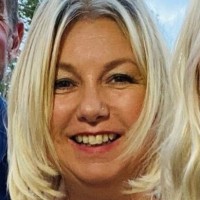 Vicky Stone