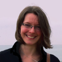 Stéphanie STIERNON
