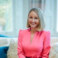 Sian Thomas LLB (Hons) FPFS Chartered Financial Planner