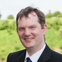 Andrew Mills