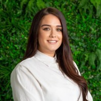 Yasmine Mures
