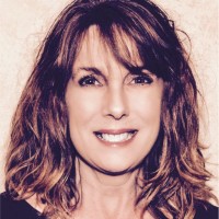 Debra Holmes