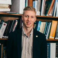 Patrick James, Pe
