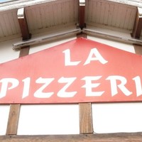 La Pizzeria