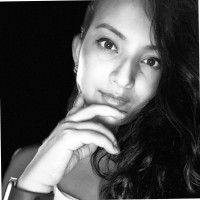 Carolling Garzon
