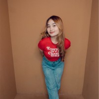 Refina Nandika Putri