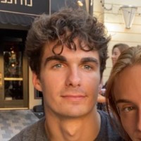 Erik Y.