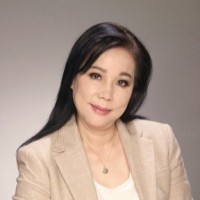 Sylvia Nguyen