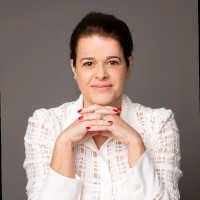 Ana Paula Lauzana
