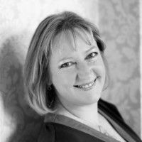 Cathy Presland, Frsa