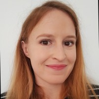 Inès Farno