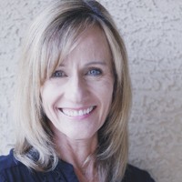 Lori Nelson