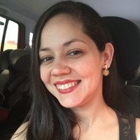 Roberta Santos Giacosa Brazuschi de Freitas