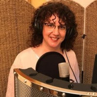 Laura Fernández Voz