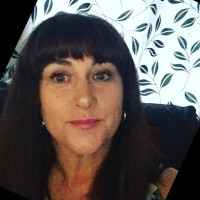 Nicola Miller