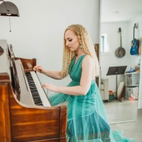 Kathryn Oettel