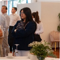 Debbie Guayasamín