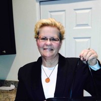 Jan Summers
